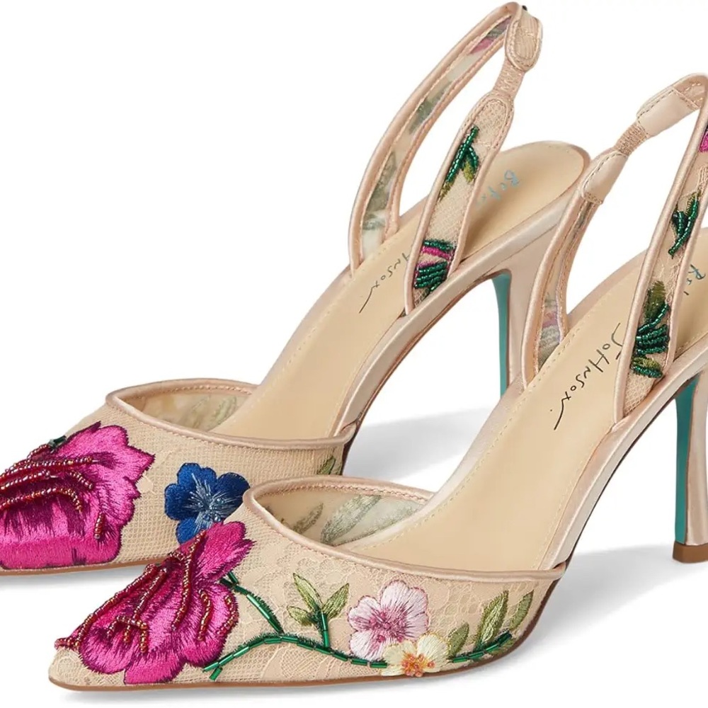 Betsey Johnson April Pump